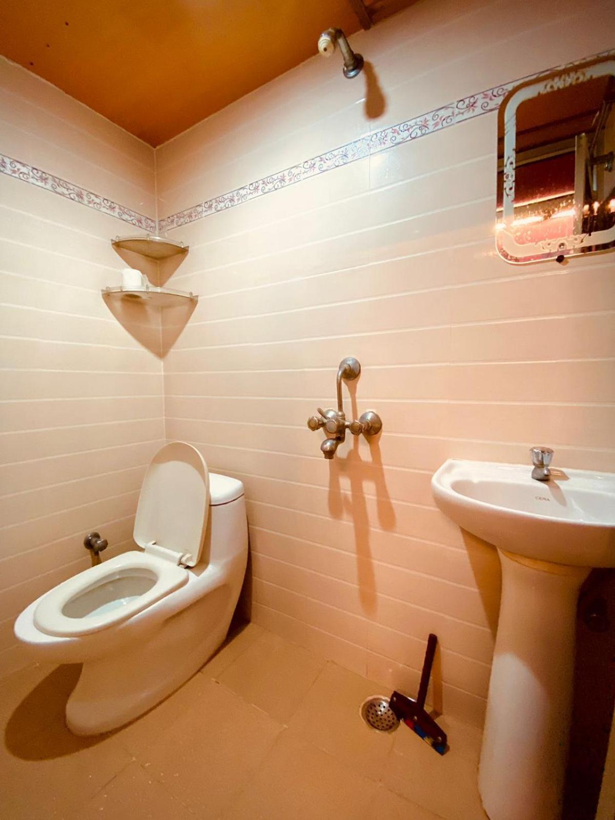 ורנאסי Marigold Guest House חדר תמונה