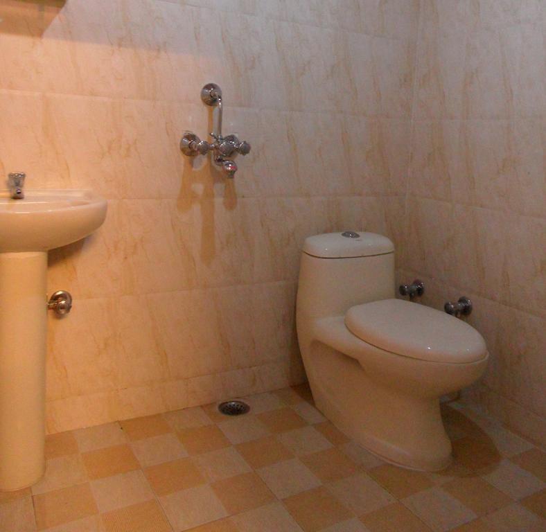 ורנאסי Marigold Guest House חדר תמונה